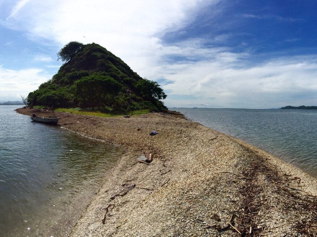 Isla Chira — Slow Life in the Gulf